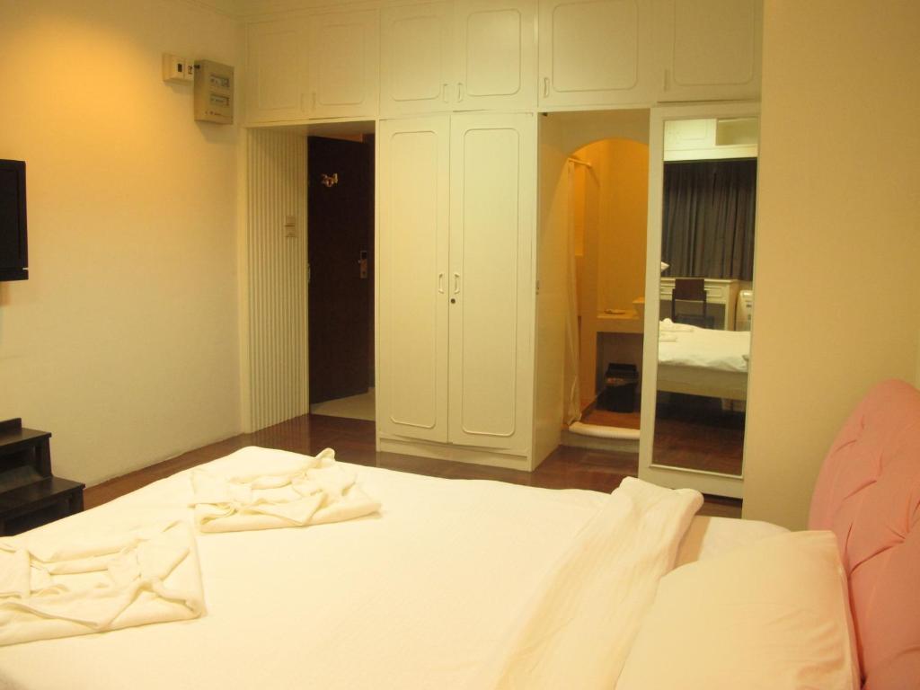 At One Inn Hualampong Bangkok Ruang foto