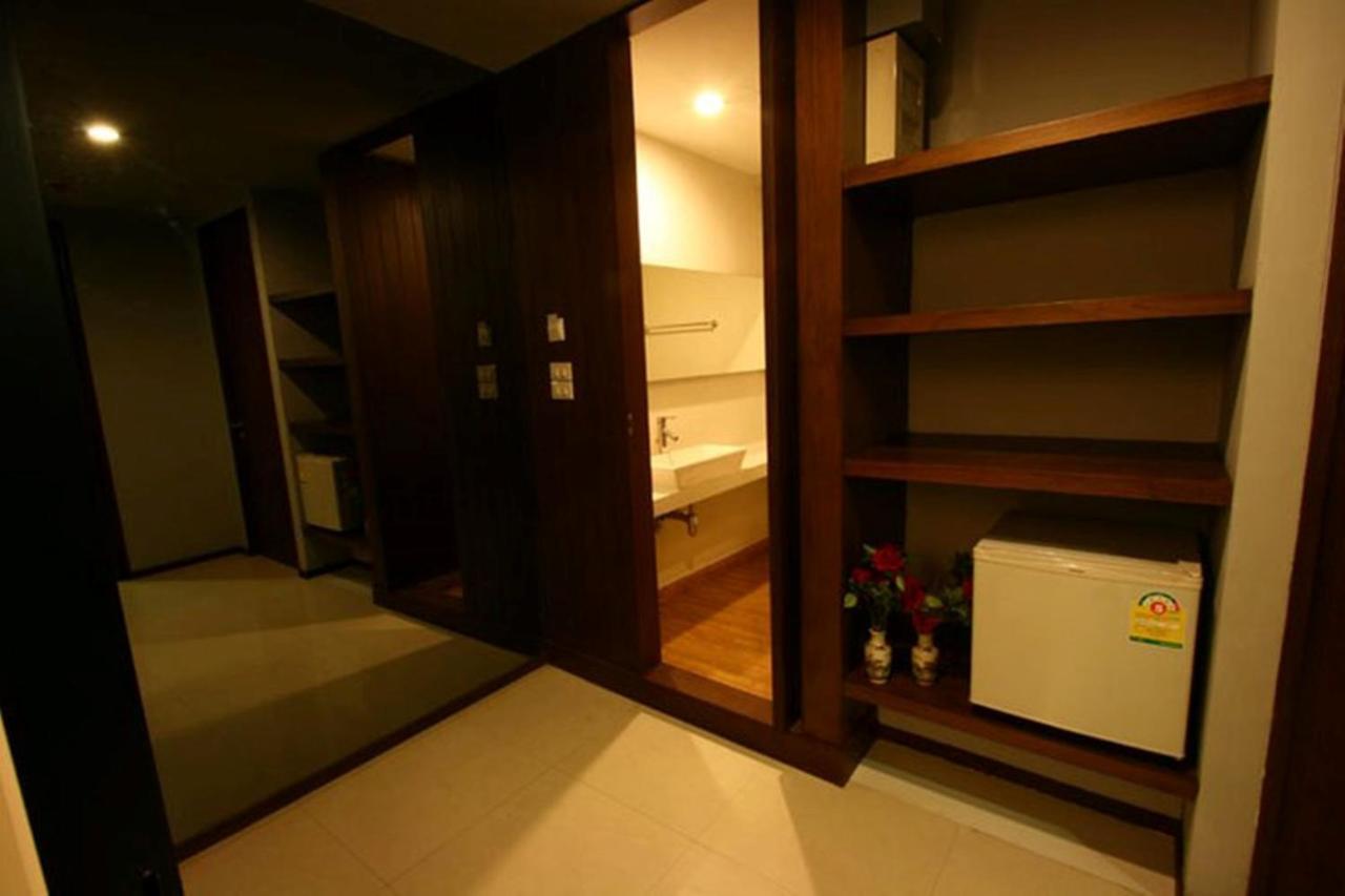 At One Inn Hualampong Bangkok Ruang foto